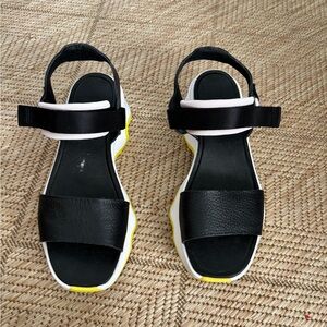 Sorel Kinetic Sandals